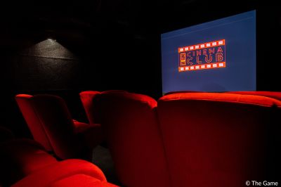 the-game-le-cinema-sieges-et-ecran