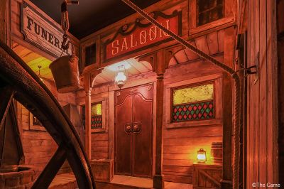 the-game-le-far-west-entree-saloon